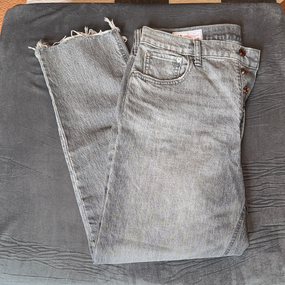 GAP Gray High Rise Cheeky Jeans